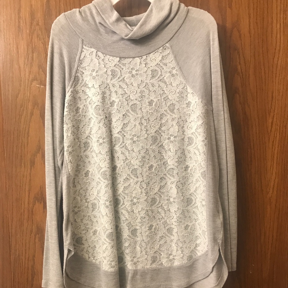 Long sleeve with turtle neck